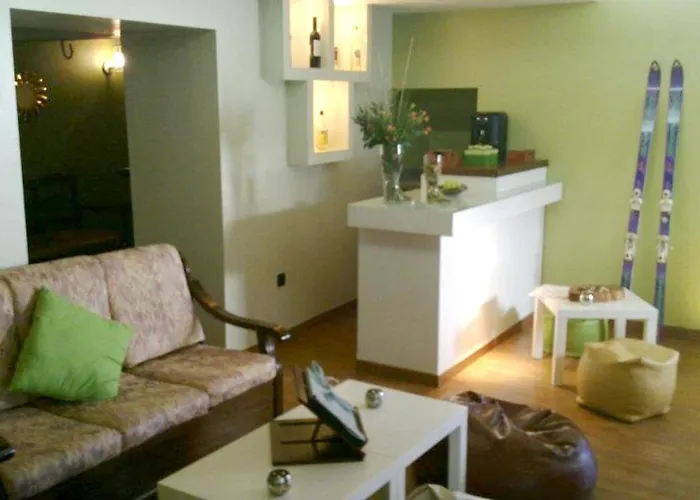 Charming House In Santa Eulalia, Perfect For 18 Guests Hébergement de vacances *