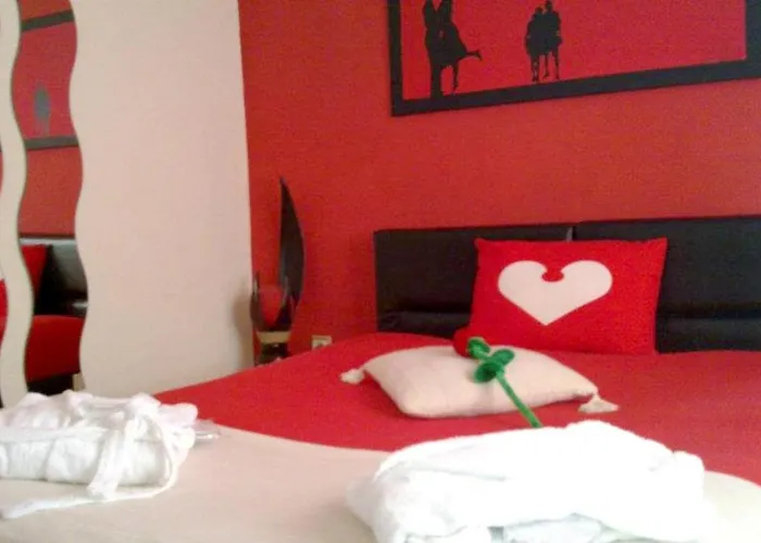 Charming House In Santa Eulalia, Perfect For 18 Guests Hébergement de vacances